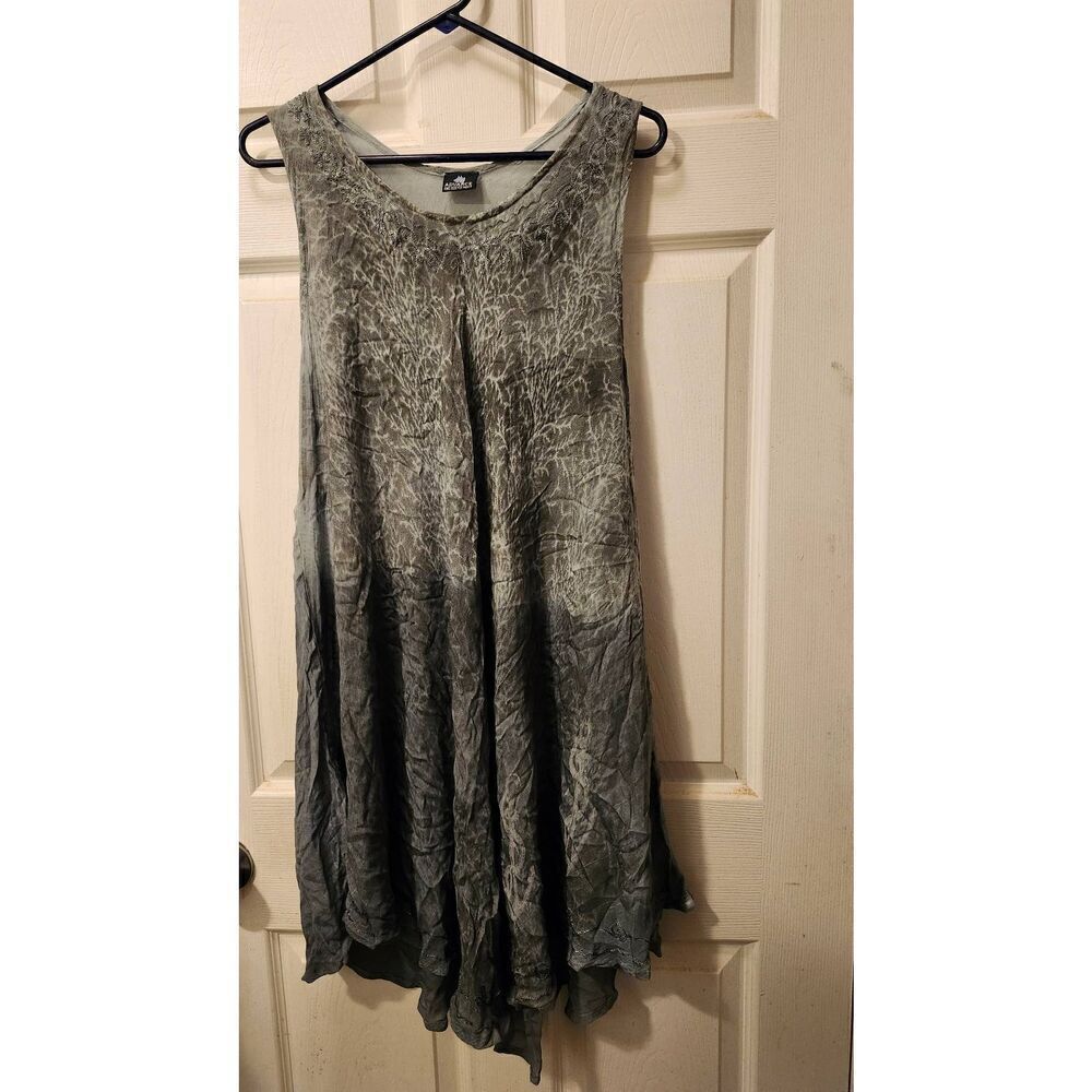 Advance One Size Fits Most (Up To 2XL) Tie Dye Gray Embroidered Top